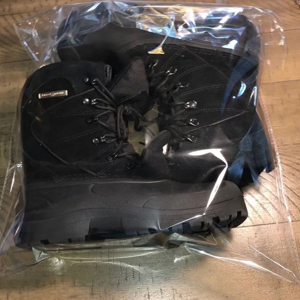 NWOT Field & Stream All Season Water Resistant Outdoor Work & Sports Boots 🥾